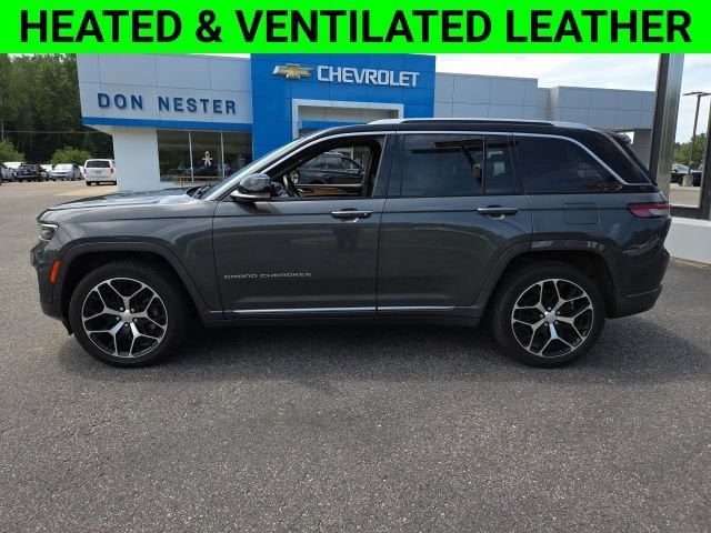 2022 Jeep Grand Cherokee Summit