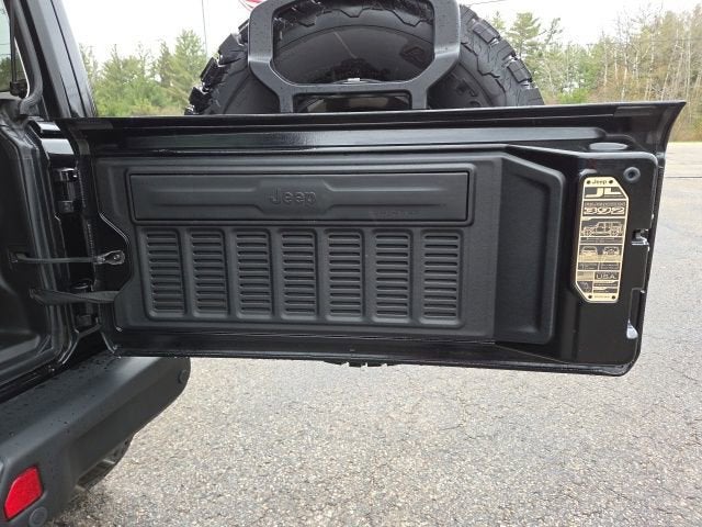 2024 Jeep Wrangler Rubicon 392