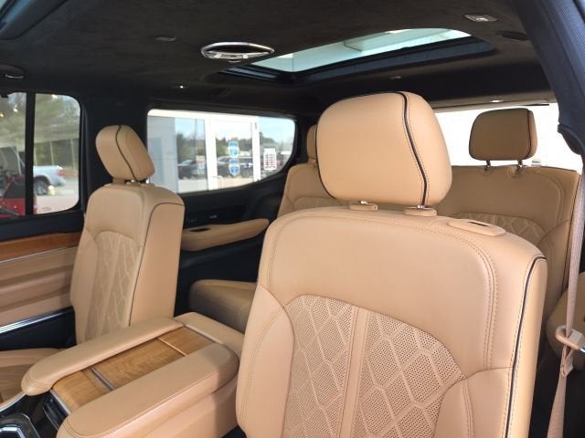 2022 Jeep Grand Wagoneer Series III