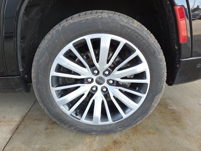 2022 Jeep Grand Wagoneer Series III