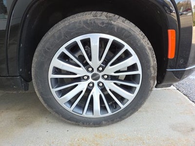 2022 Jeep Grand Wagoneer Series III