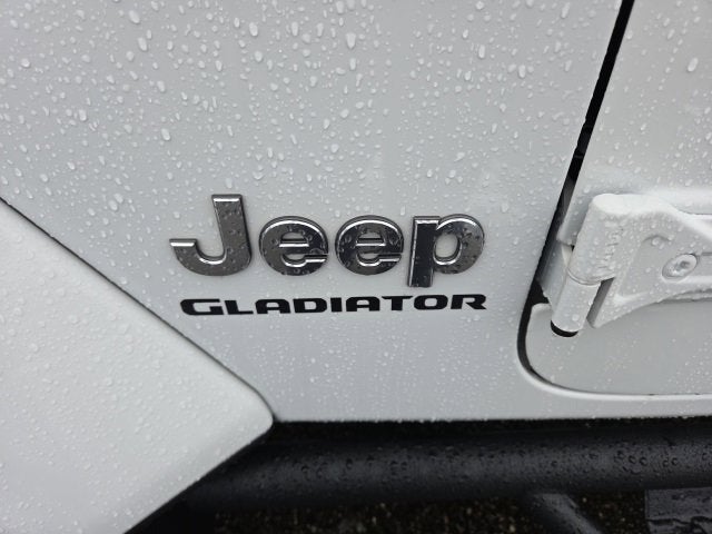 2022 Jeep Gladiator Overland