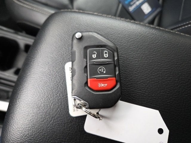 2022 Jeep Gladiator Overland