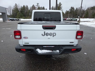 2022 Jeep Gladiator Overland