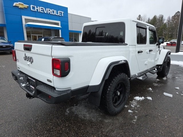 2022 Jeep Gladiator Overland