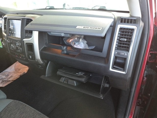 2018 RAM 1500 Big Horn Quad Cab 4x4 6'4" Box