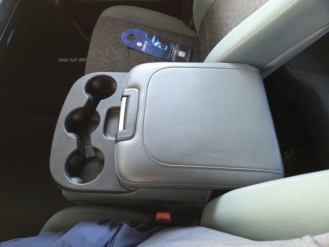 2018 RAM 1500 Big Horn Quad Cab 4x4 6'4" Box