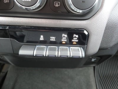 2021 RAM 1500 Big Horn Quad Cab 4x4 6'4" Box