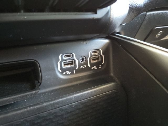 2022 RAM 1500 Big Horn Quad Cab 4x4 6'4" Box
