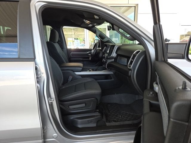 2022 RAM 1500 Big Horn Quad Cab 4x4 6'4" Box