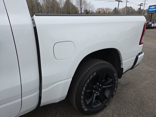 2020 RAM 1500 Big Horn Crew Cab 4x4 5'7" Box