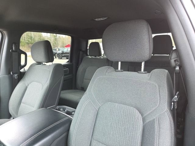 2020 RAM 1500 Big Horn Crew Cab 4x4 5'7" Box