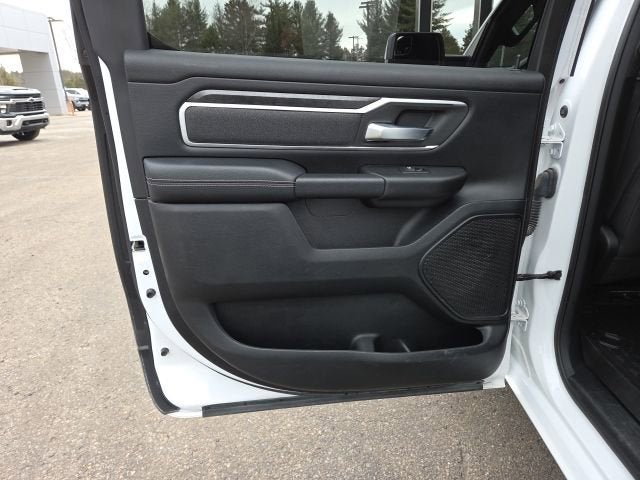 2020 RAM 1500 Big Horn Crew Cab 4x4 5'7" Box