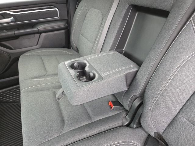 2020 RAM 1500 Big Horn Crew Cab 4x4 5'7" Box