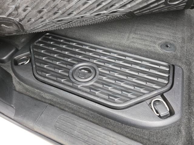 2020 RAM 1500 Big Horn Crew Cab 4x4 5'7" Box