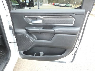 2020 RAM 1500 Big Horn Crew Cab 4x4 5'7" Box