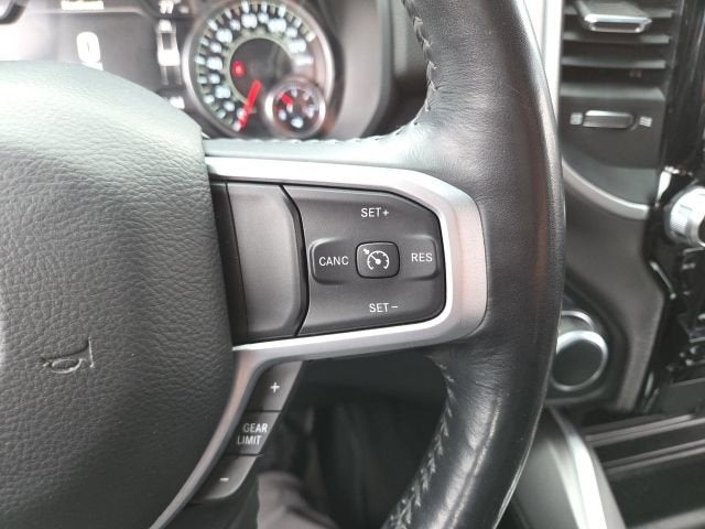 2020 RAM 1500 Big Horn Crew Cab 4x4 5'7" Box