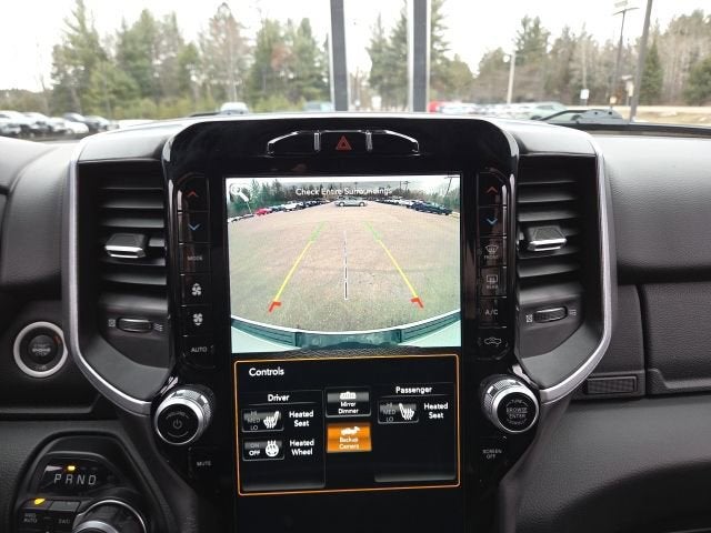 2020 RAM 1500 Big Horn Crew Cab 4x4 5'7" Box