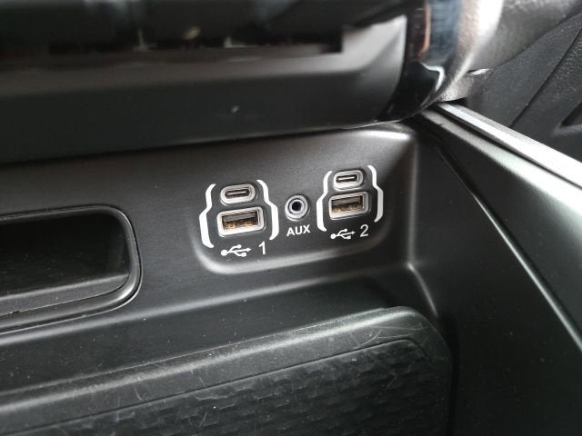 2020 RAM 1500 Big Horn Crew Cab 4x4 5'7" Box