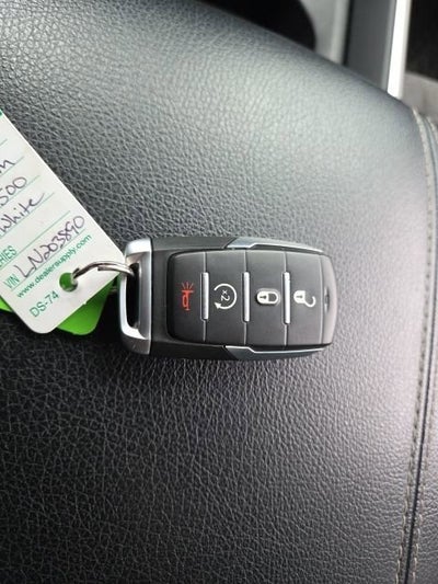 2020 RAM 1500 Big Horn Crew Cab 4x4 5'7" Box