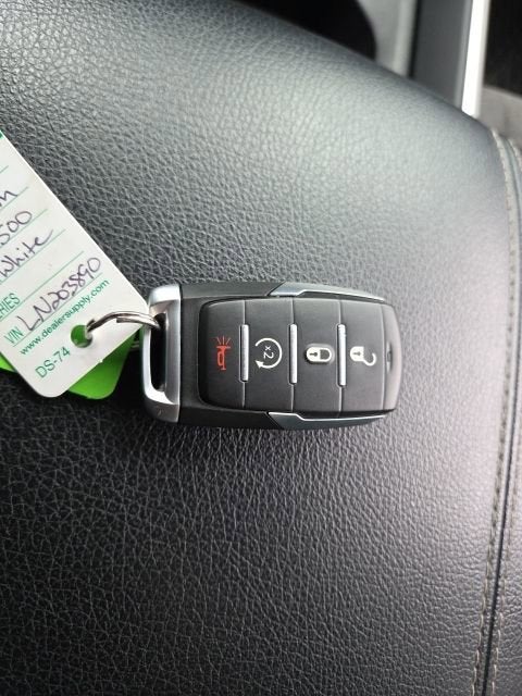 2020 RAM 1500 Big Horn Crew Cab 4x4 5'7" Box