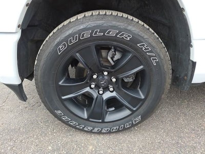 2020 RAM 1500 Big Horn Crew Cab 4x4 5'7" Box