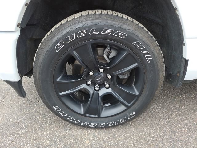 2020 RAM 1500 Big Horn Crew Cab 4x4 5'7" Box