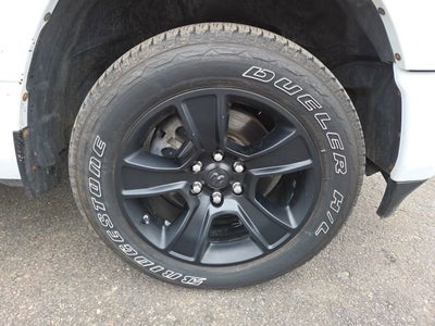 2020 RAM 1500 Big Horn Crew Cab 4x4 5'7" Box