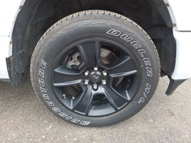 2020 RAM 1500 Big Horn Crew Cab 4x4 5'7" Box