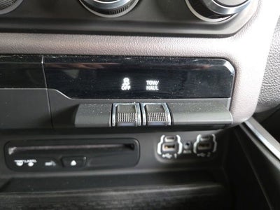 2019 RAM 1500 Big Horn/Lone Star Crew Cab 4x4 5'7" Box