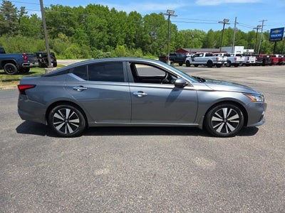 2022 Nissan Altima SV FWD