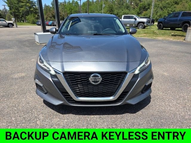 2022 Nissan Altima SV FWD