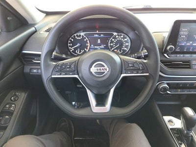 2022 Nissan Altima SV FWD