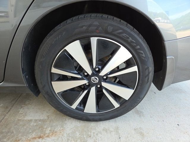 2022 Nissan Altima SV FWD