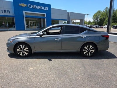 2022 Nissan Altima SV FWD