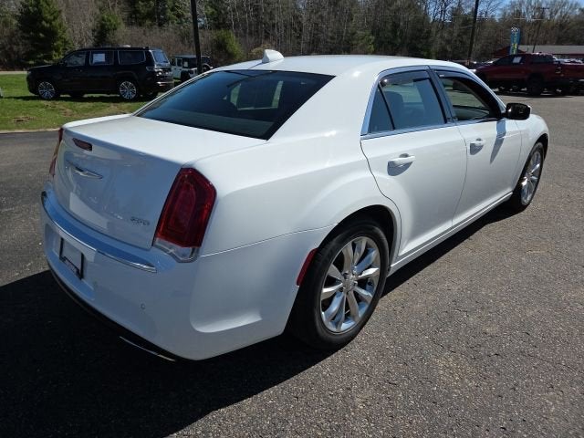 2021 Chrysler 300 Touring L AWD