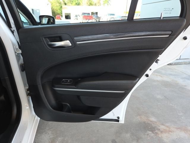 2021 Chrysler 300 Touring L AWD