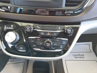 2017 Chrysler Pacifica Touring-L