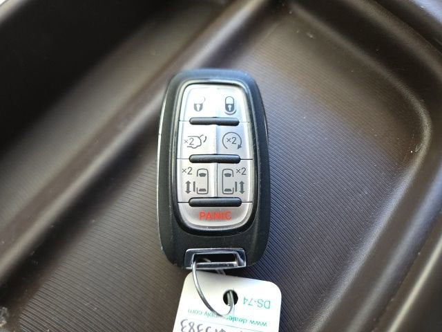 2017 Chrysler Pacifica Touring-L