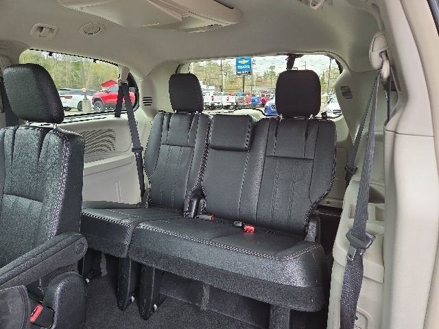2016 Chrysler Town & Country Touring-L Anniversary Edition