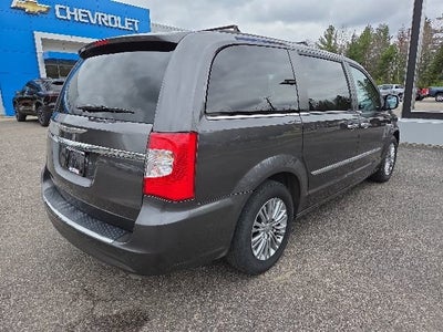 2016 Chrysler Town & Country Touring-L Anniversary Edition