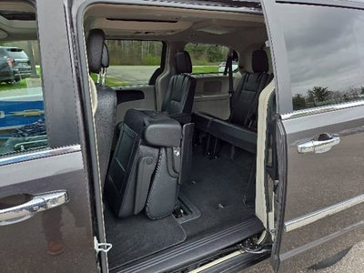 2016 Chrysler Town & Country Touring-L Anniversary Edition