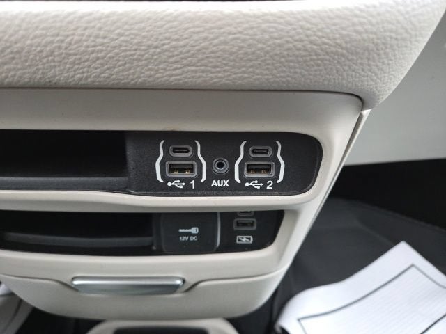 2022 Chrysler Pacifica Hybrid Touring L