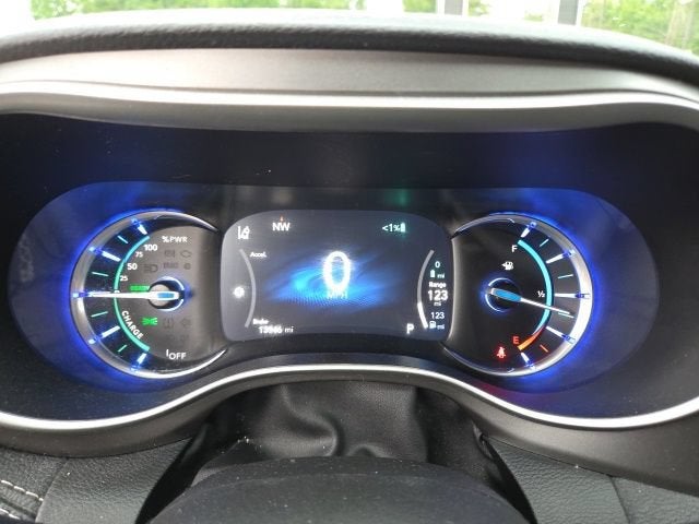 2022 Chrysler Pacifica Hybrid Touring L