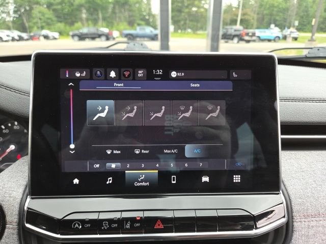 2022 Jeep Compass Latitude Lux 4x4
