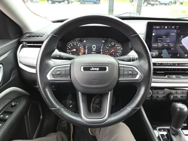 2022 Jeep Compass Latitude Lux 4x4