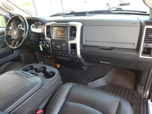 2015 RAM 1500 SLT