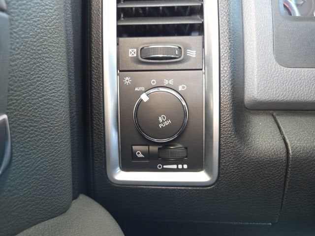 2015 RAM 1500 SLT