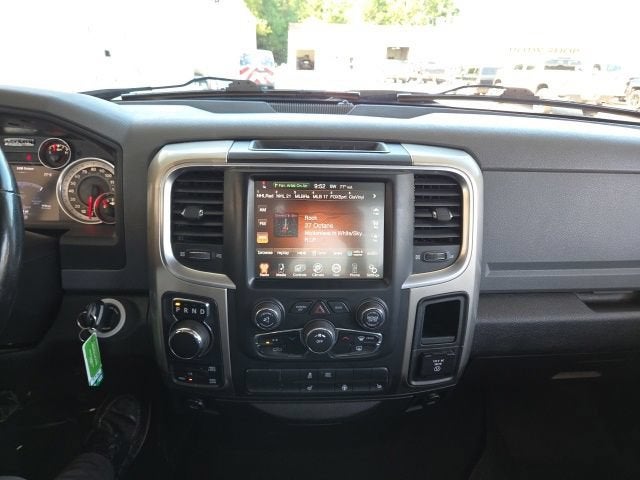 2015 RAM 1500 SLT