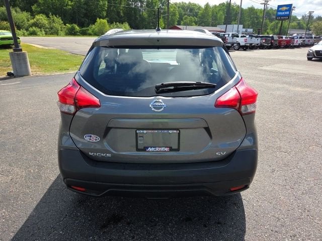 2019 Nissan Kicks SV